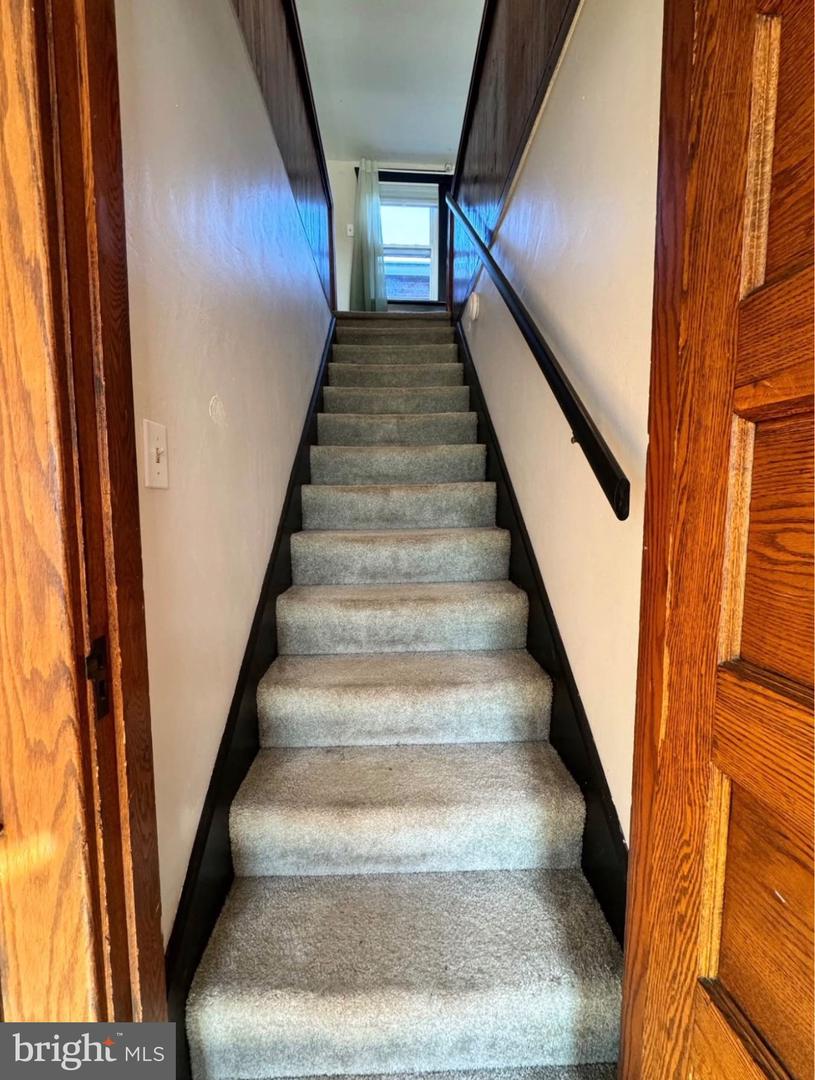 39 S Broadway St Property Photo 27