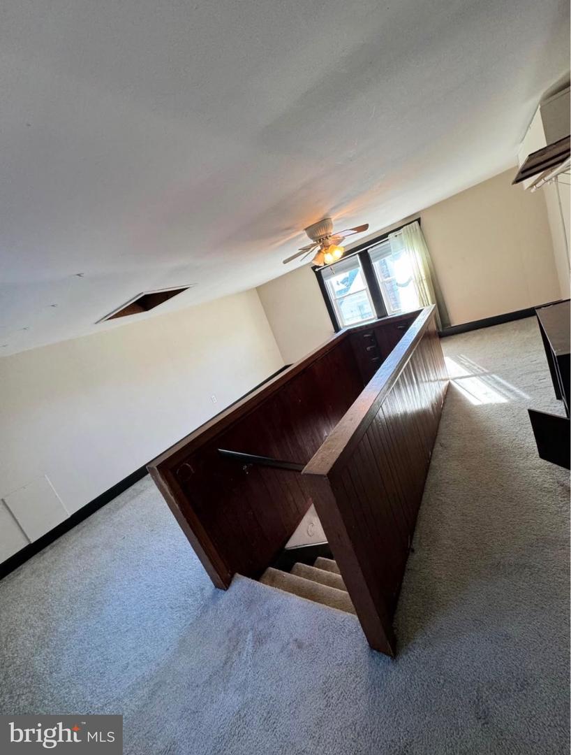 39 S Broadway St Property Photo 28