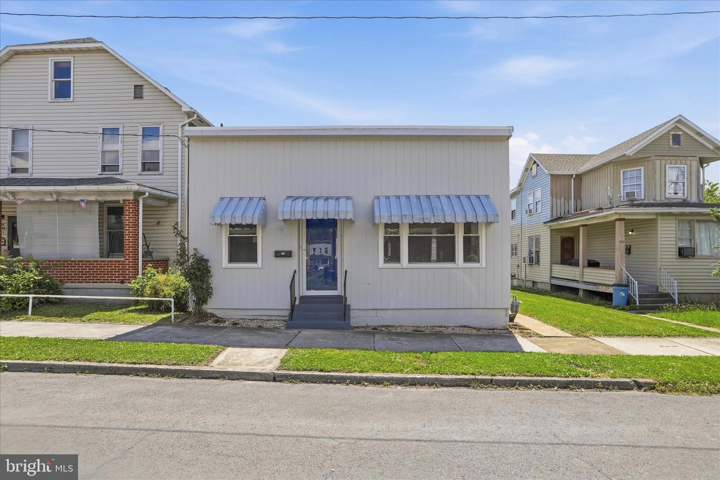416 RACE ST Property Photo 1