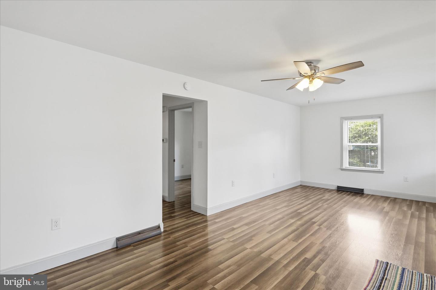 416 Race St Property Photo 16