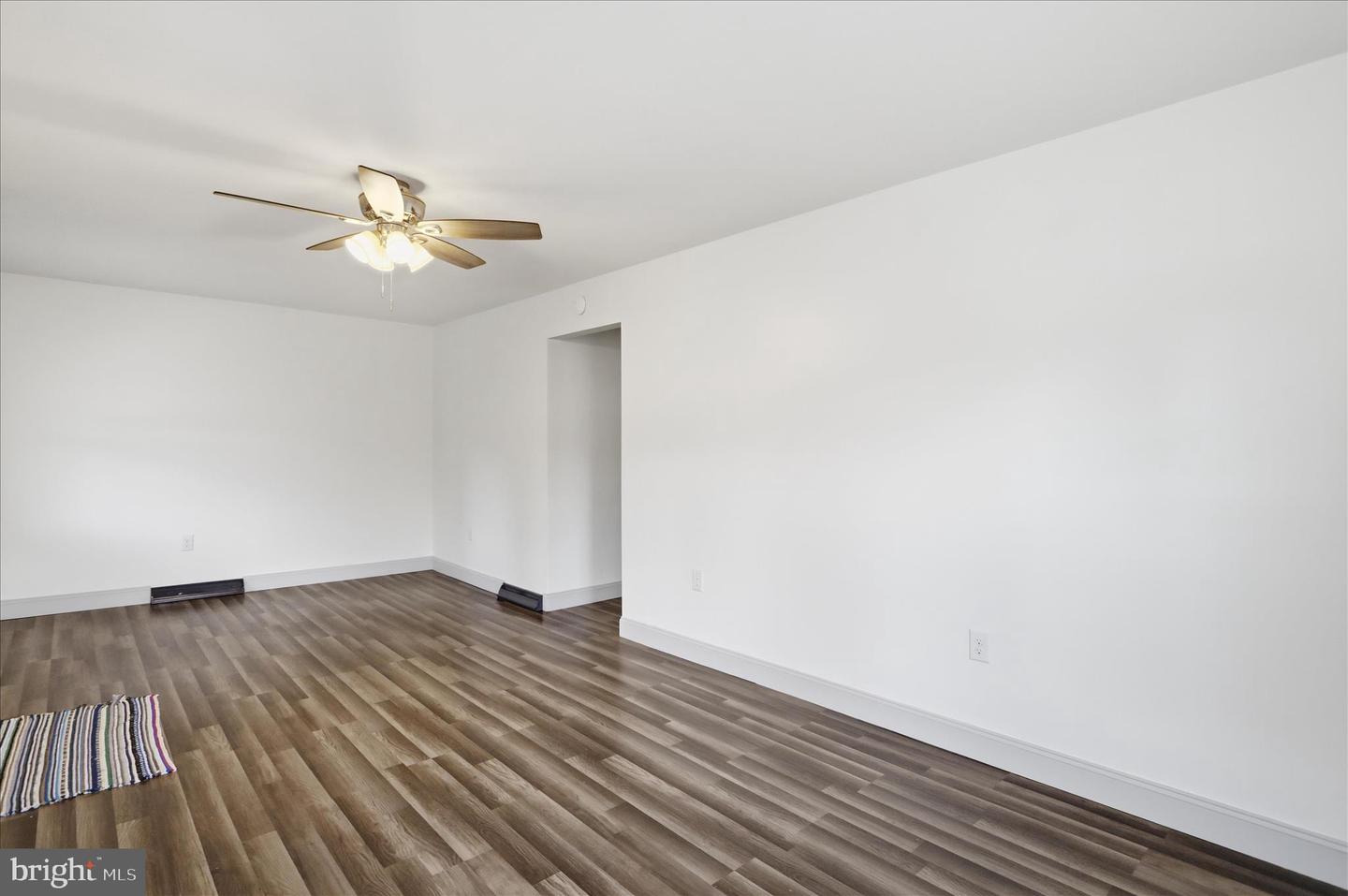 416 Race St Property Photo 17