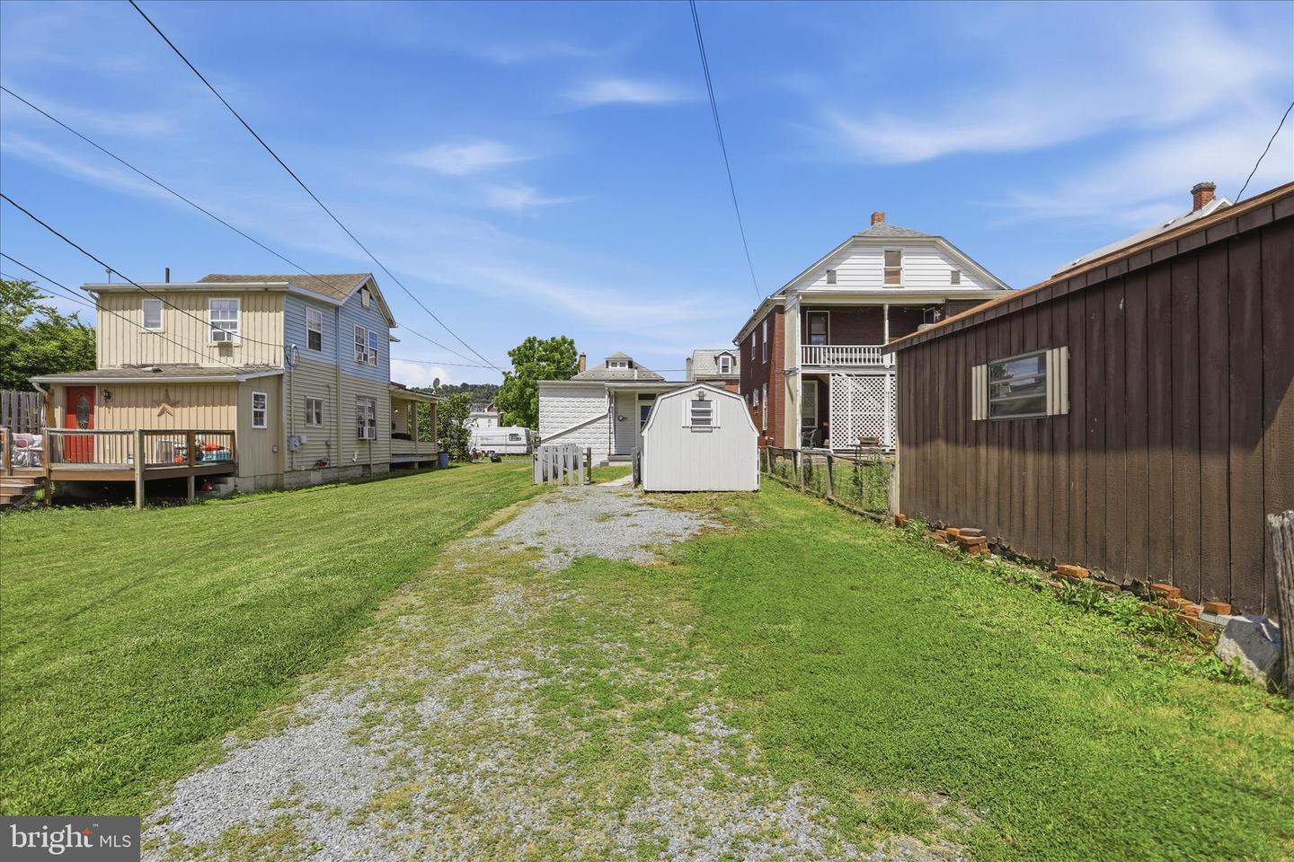 416 Race St Property Photo 24