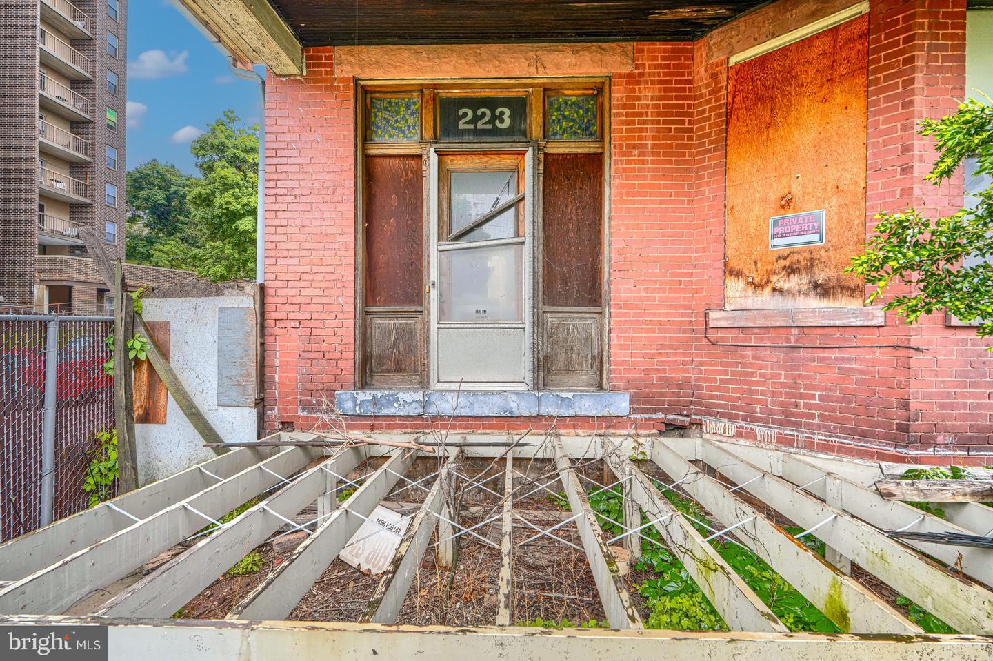 223 Baltimore Ave Property Photo 3
