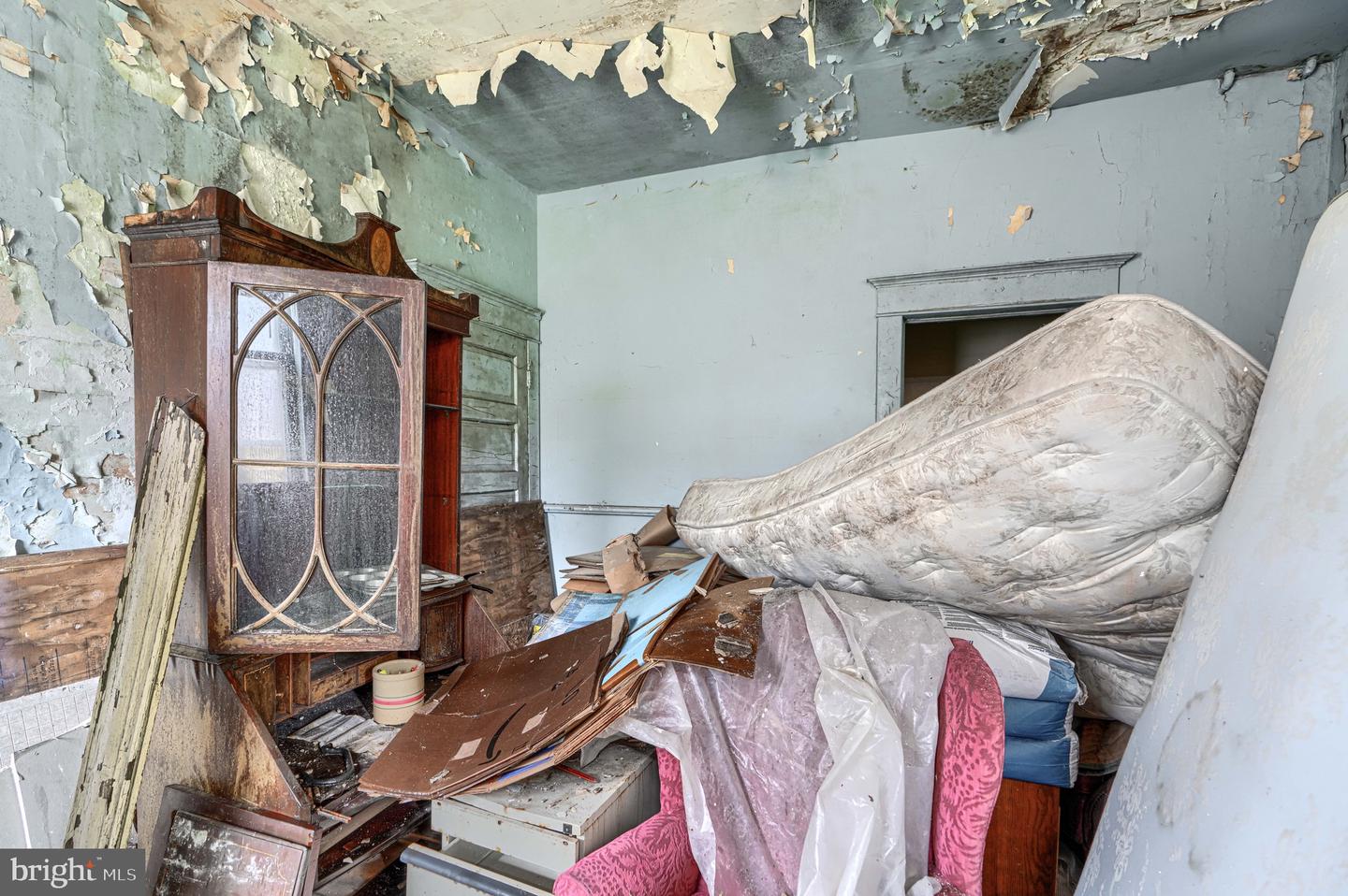 223 Baltimore Ave Property Photo 8