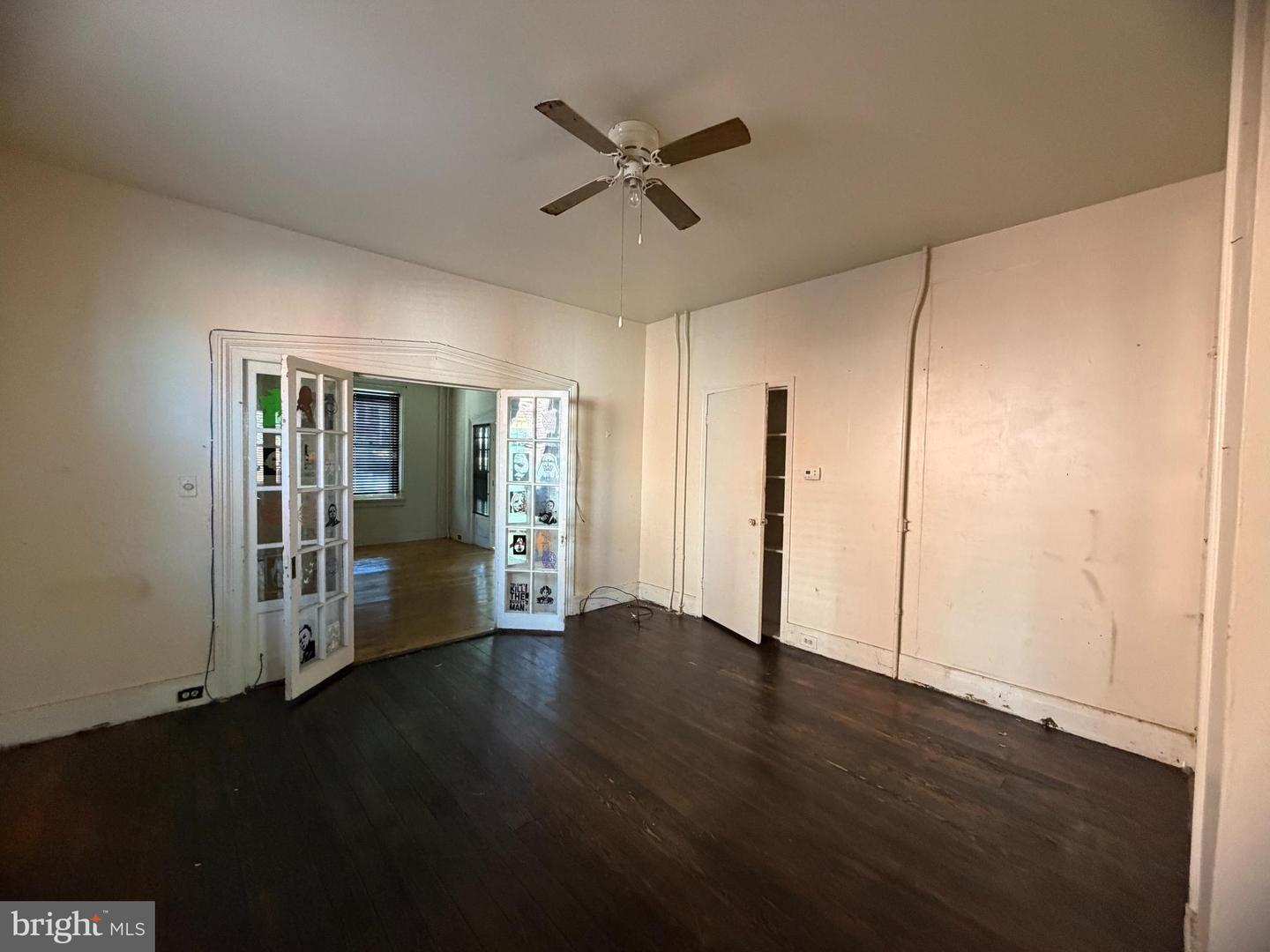 436 Columbia St Property Photo 10