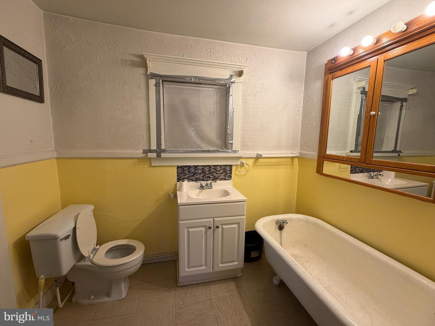 436 Columbia St Property Photo 14