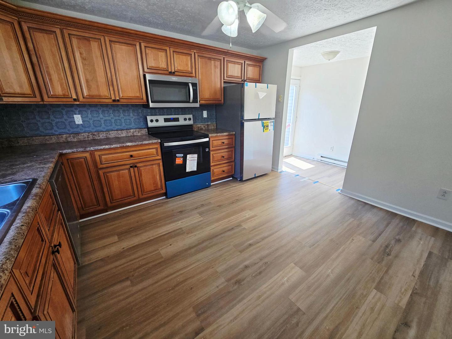 229 Carroll St Property Photo 9