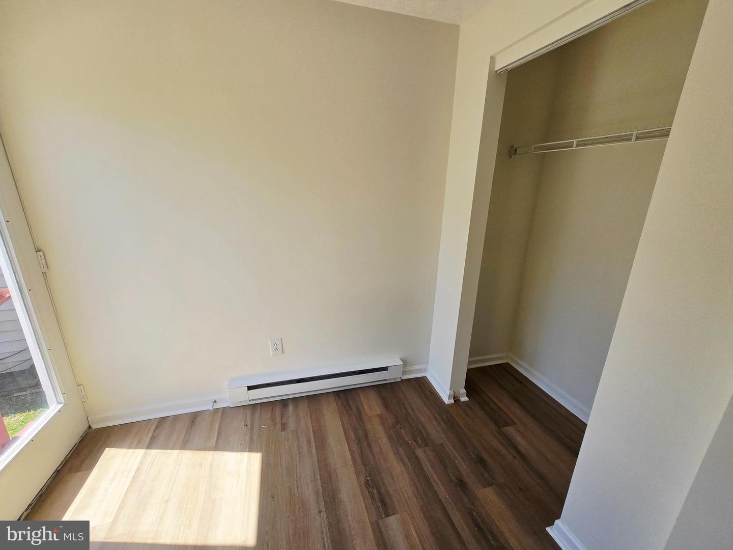 229 Carroll St Property Photo 10