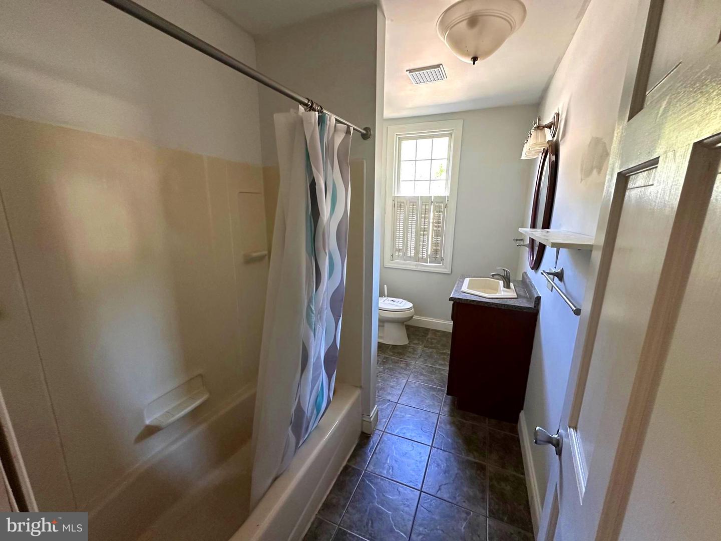 301 Baltimore Ave Property Photo 22