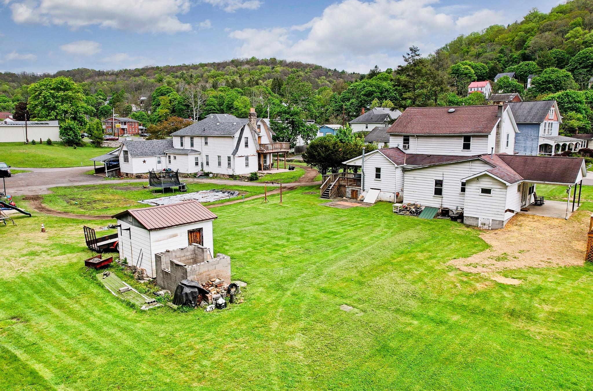 17 Park Property Photo 10