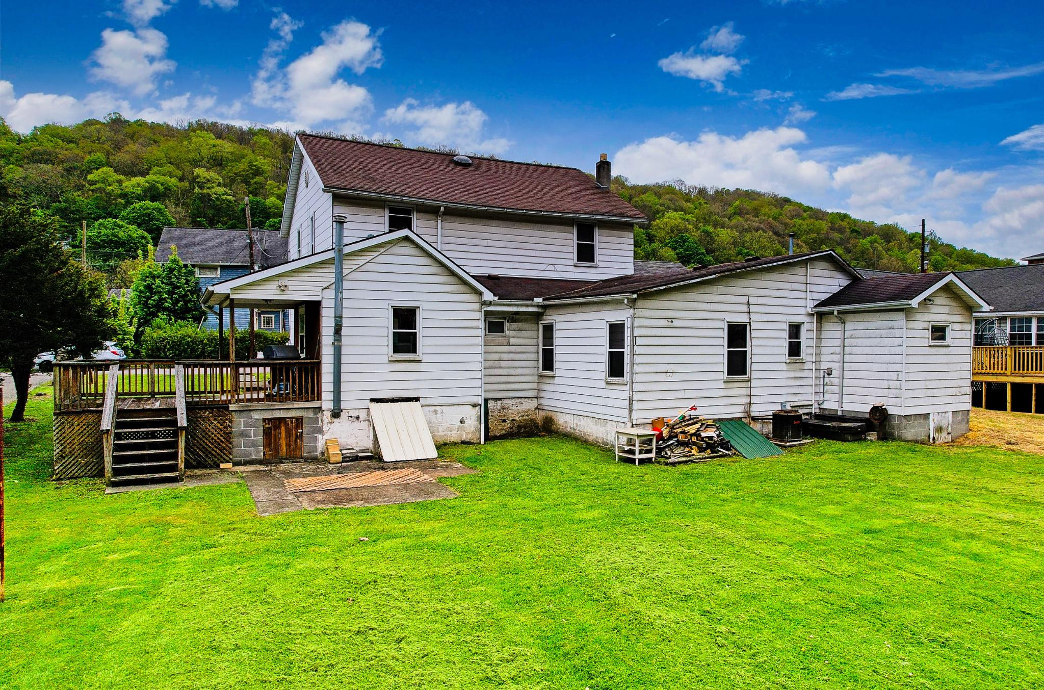 17 Park Property Photo 15