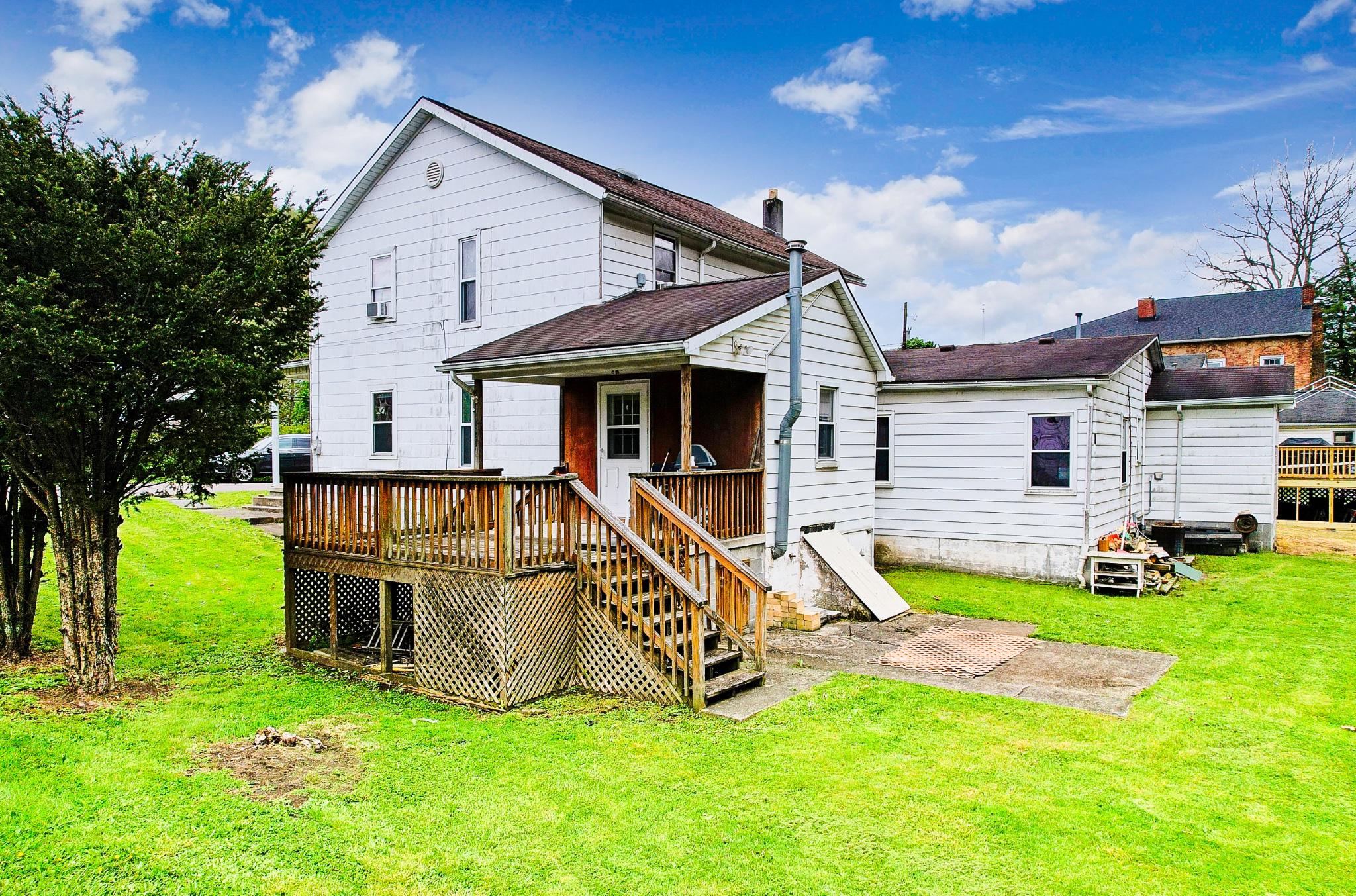 17 Park Property Photo 16