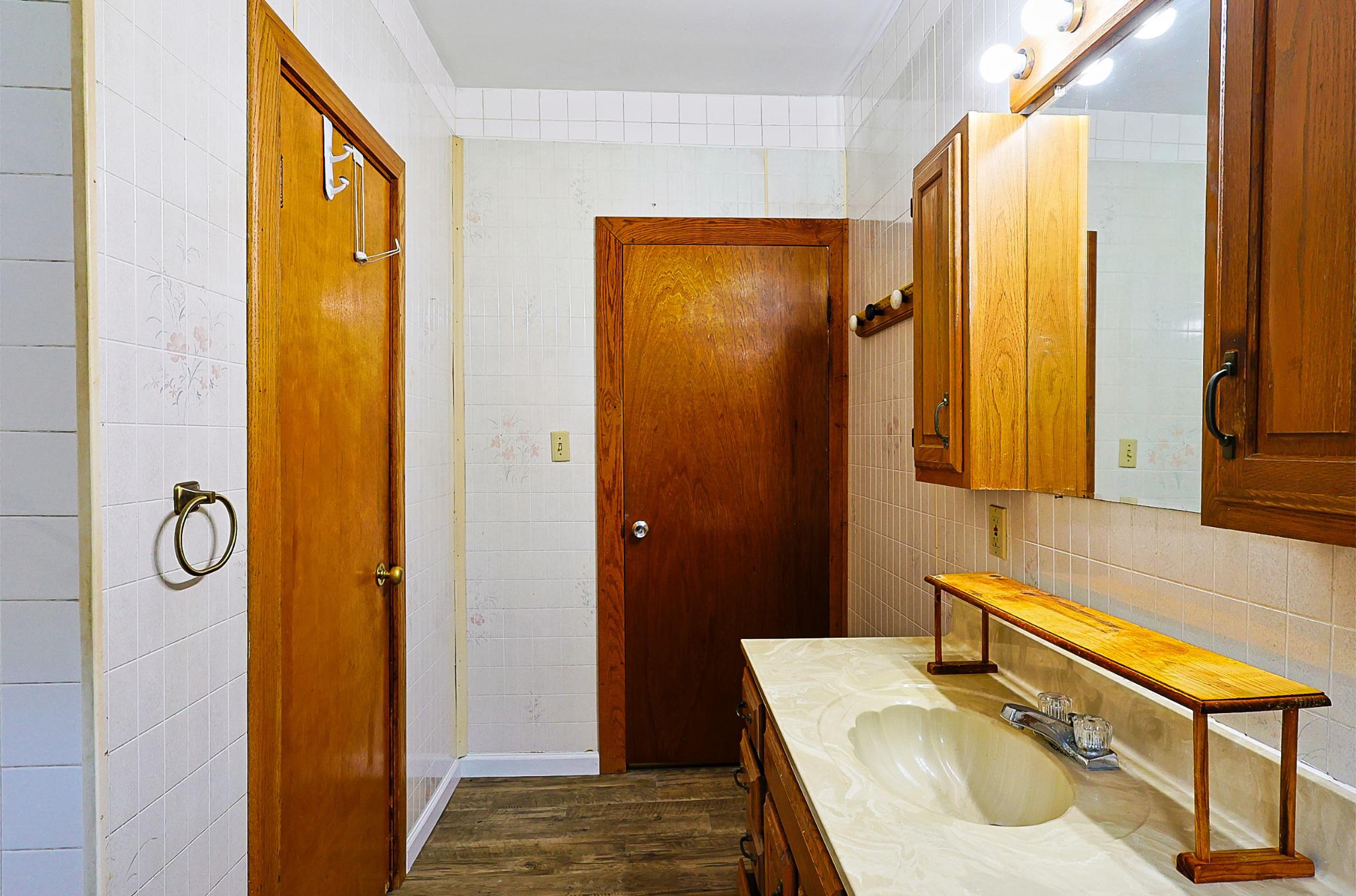 17 Park Property Photo 25