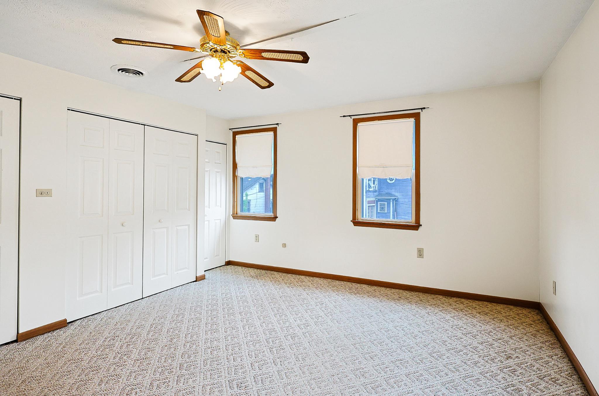17 Park Property Photo 28