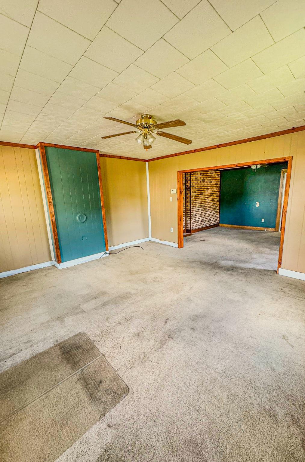 17 Park Property Photo 36