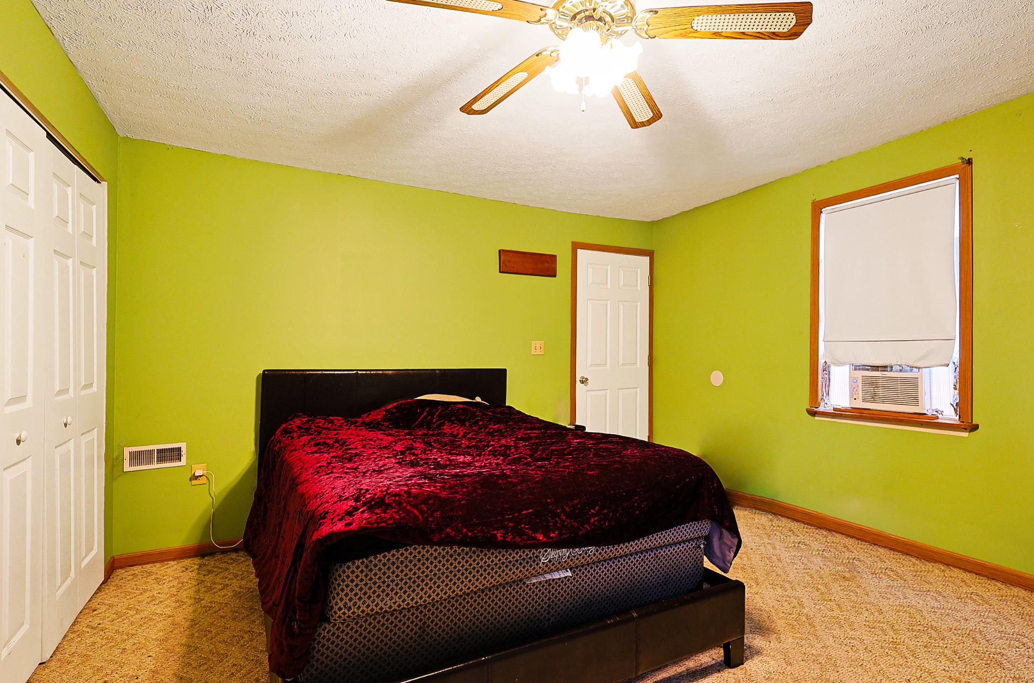 17 Park Property Photo 45