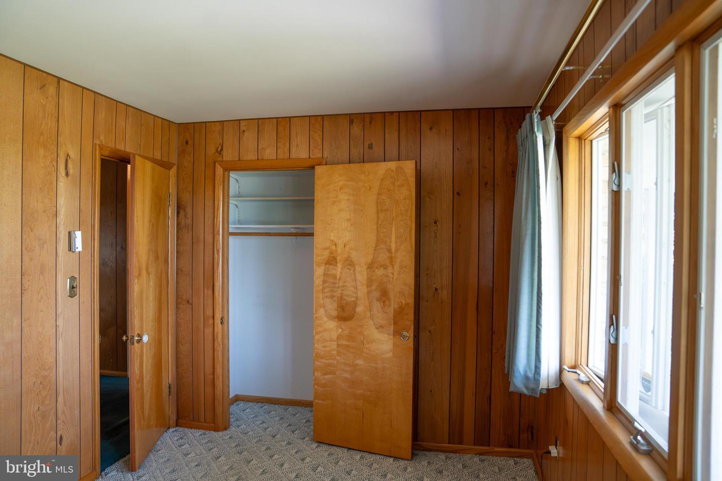 264 Armstrong Ave Property Photo 41