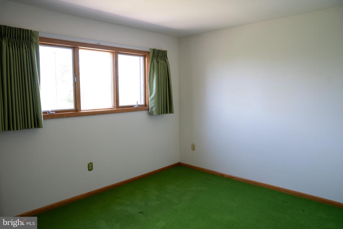 264 Armstrong Ave Property Photo 47