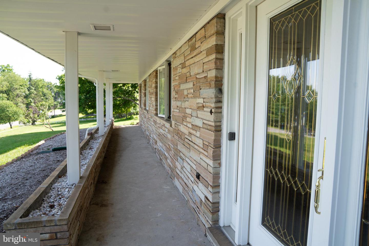 264 Armstrong Ave Property Photo 83
