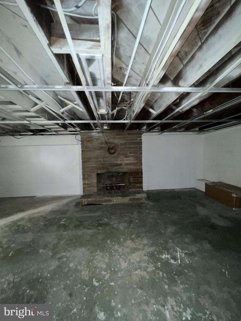 307 Helen St Property Photo 24