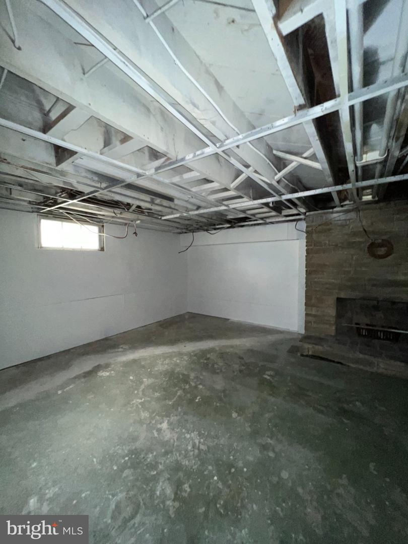 307 Helen St Property Photo 25