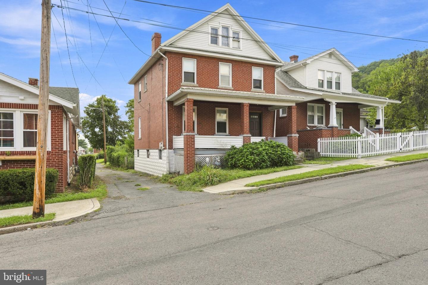508 Pearre Ave Property Photo 3
