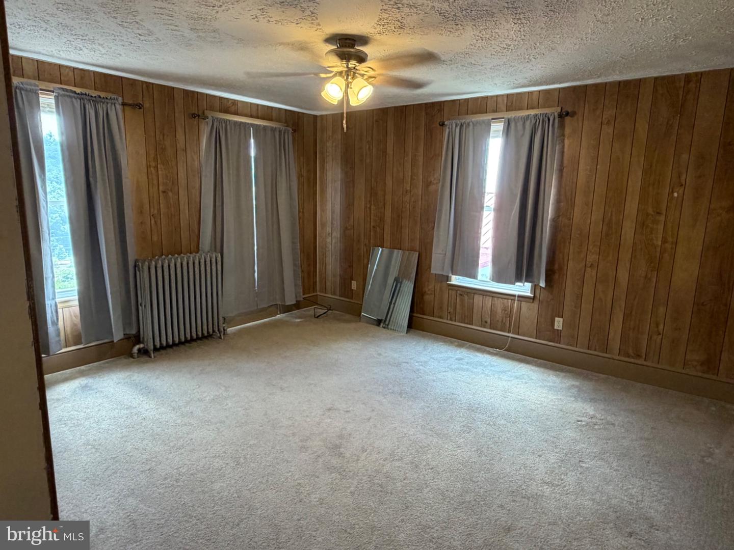 920 Bedford St Property Photo 7