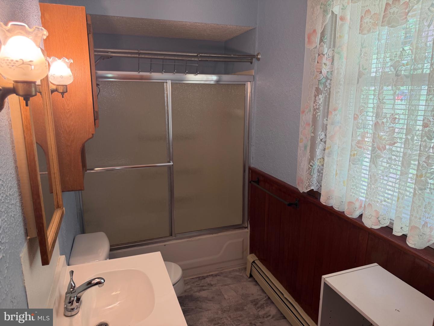 920 Bedford St Property Photo 23