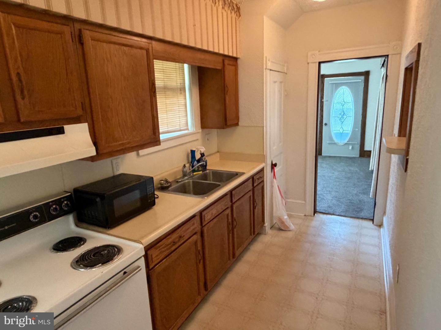 920 Bedford St Property Photo 25