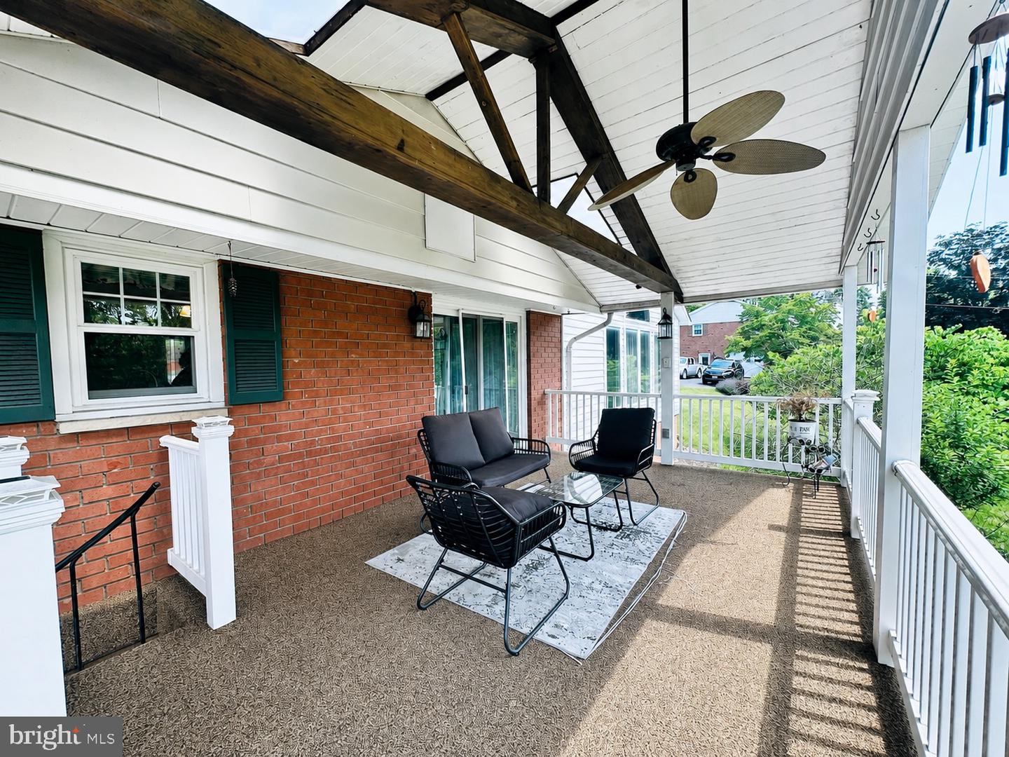 922 Dolly Terrace Property Photo 34