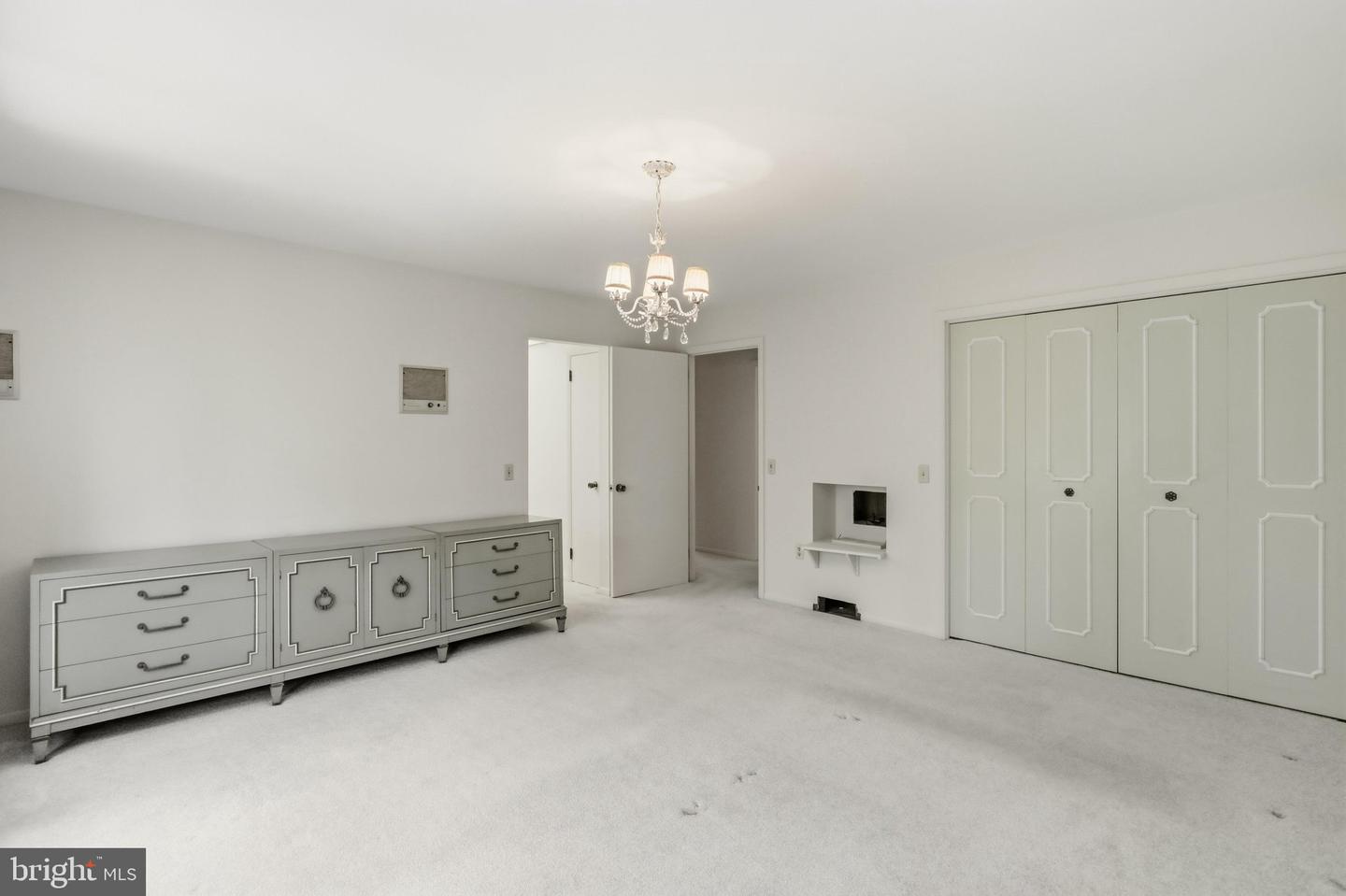 935 Dingle Park Dr Property Photo 24