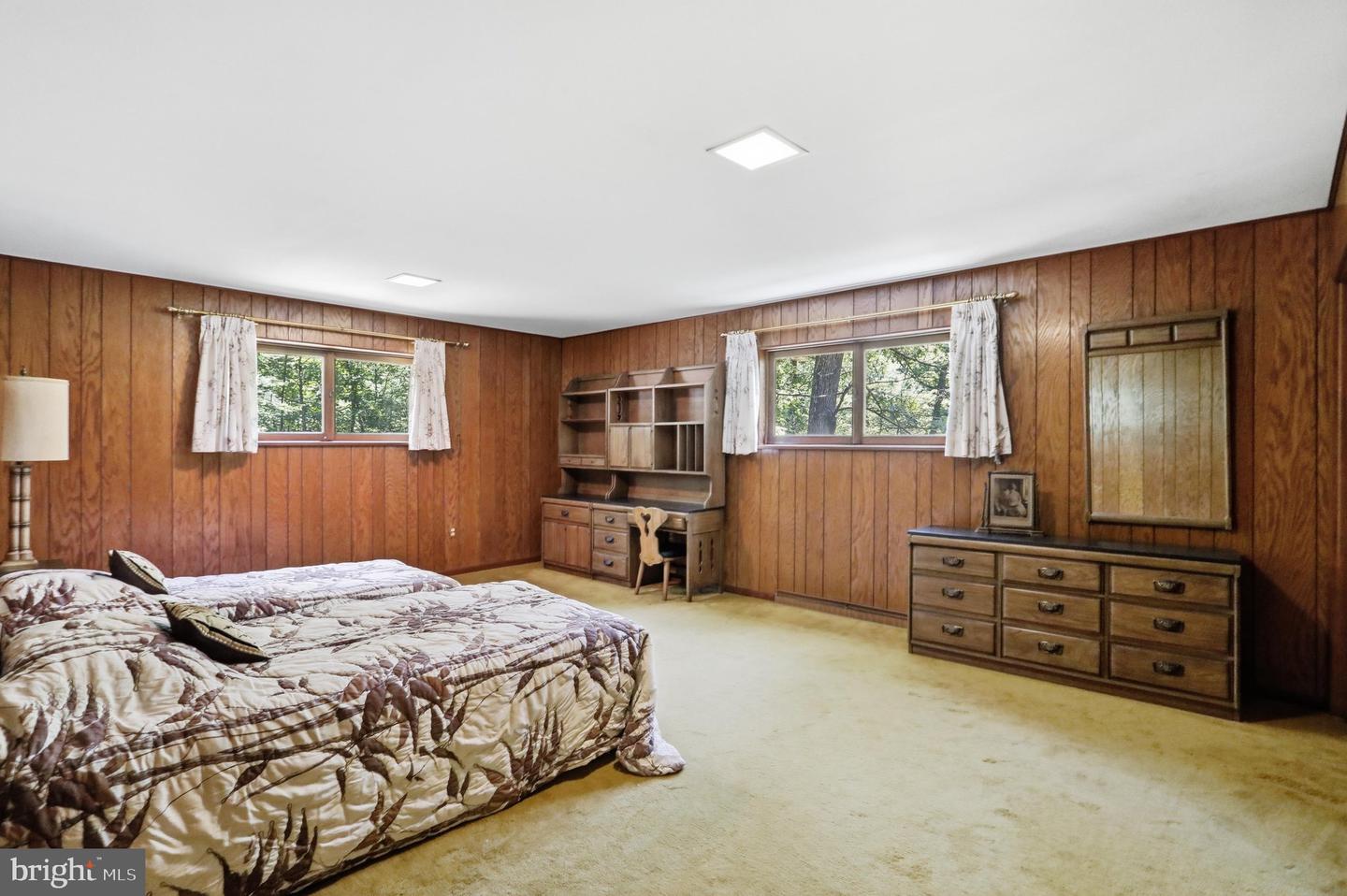 935 Dingle Park Dr Property Photo 33