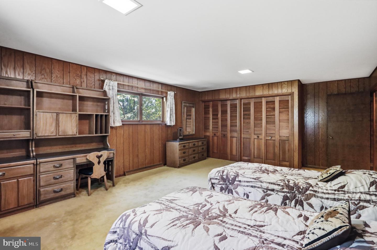935 Dingle Park Dr Property Photo 34