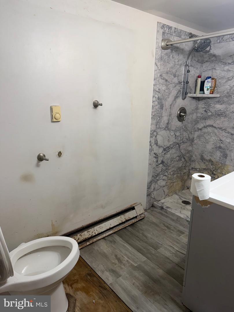 122 Walnut St Property Photo 9