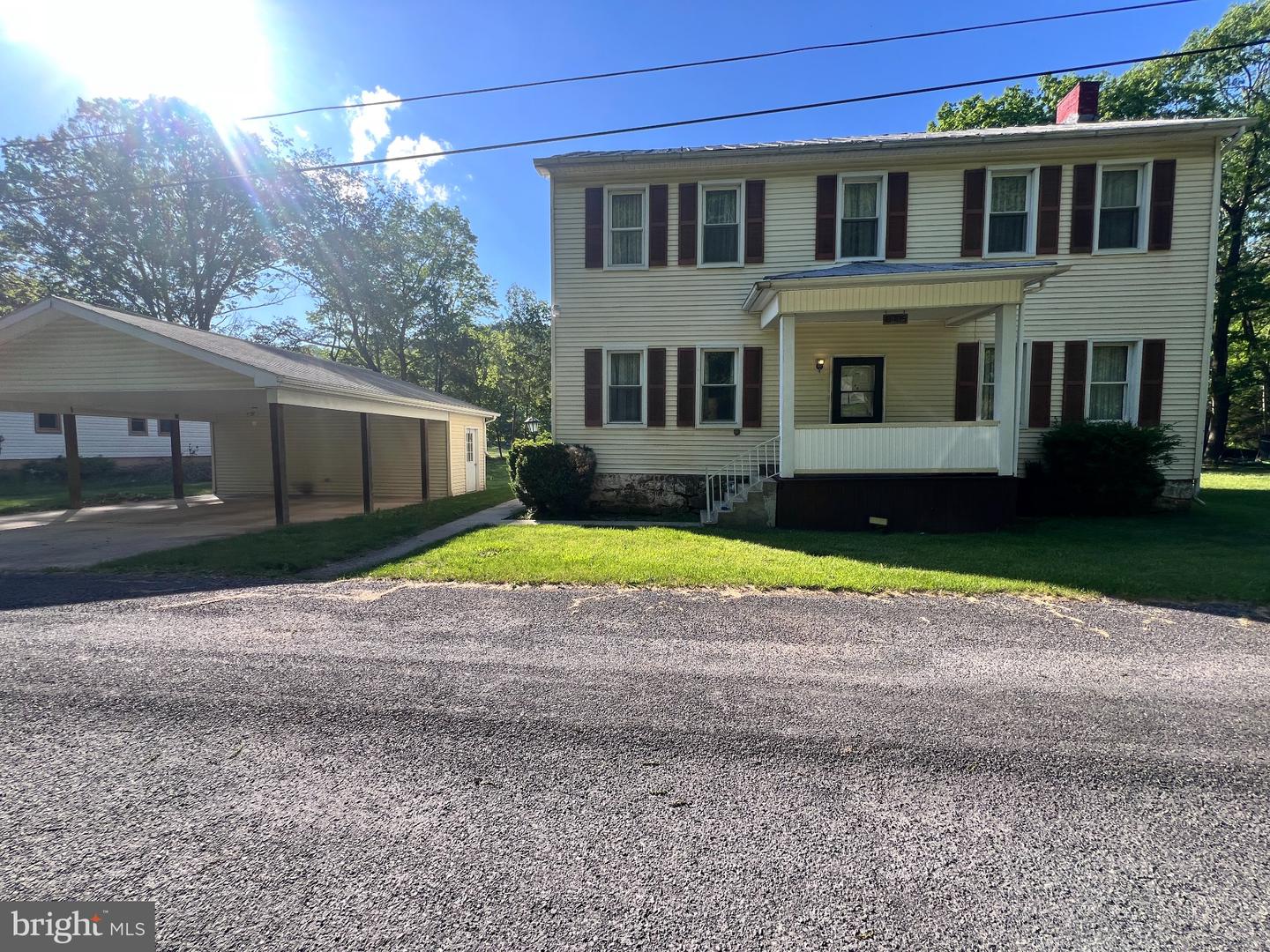 18705 Temperance Row Property Photo 1