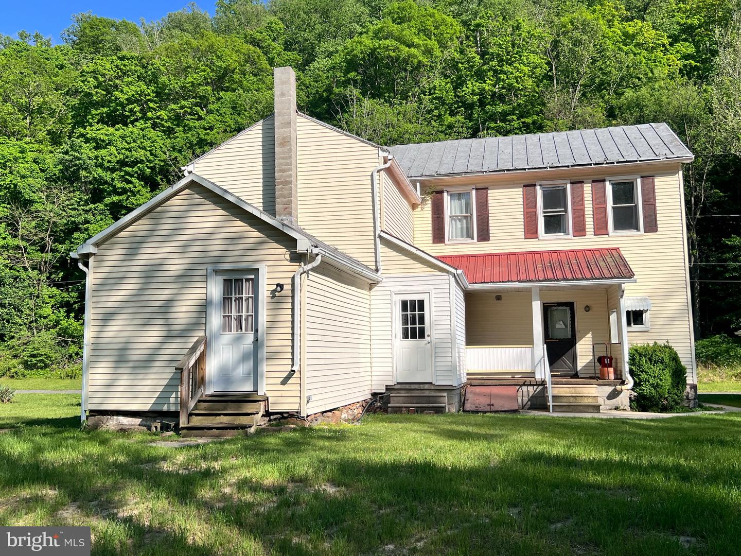 18705 Temperance Row Property Photo 4