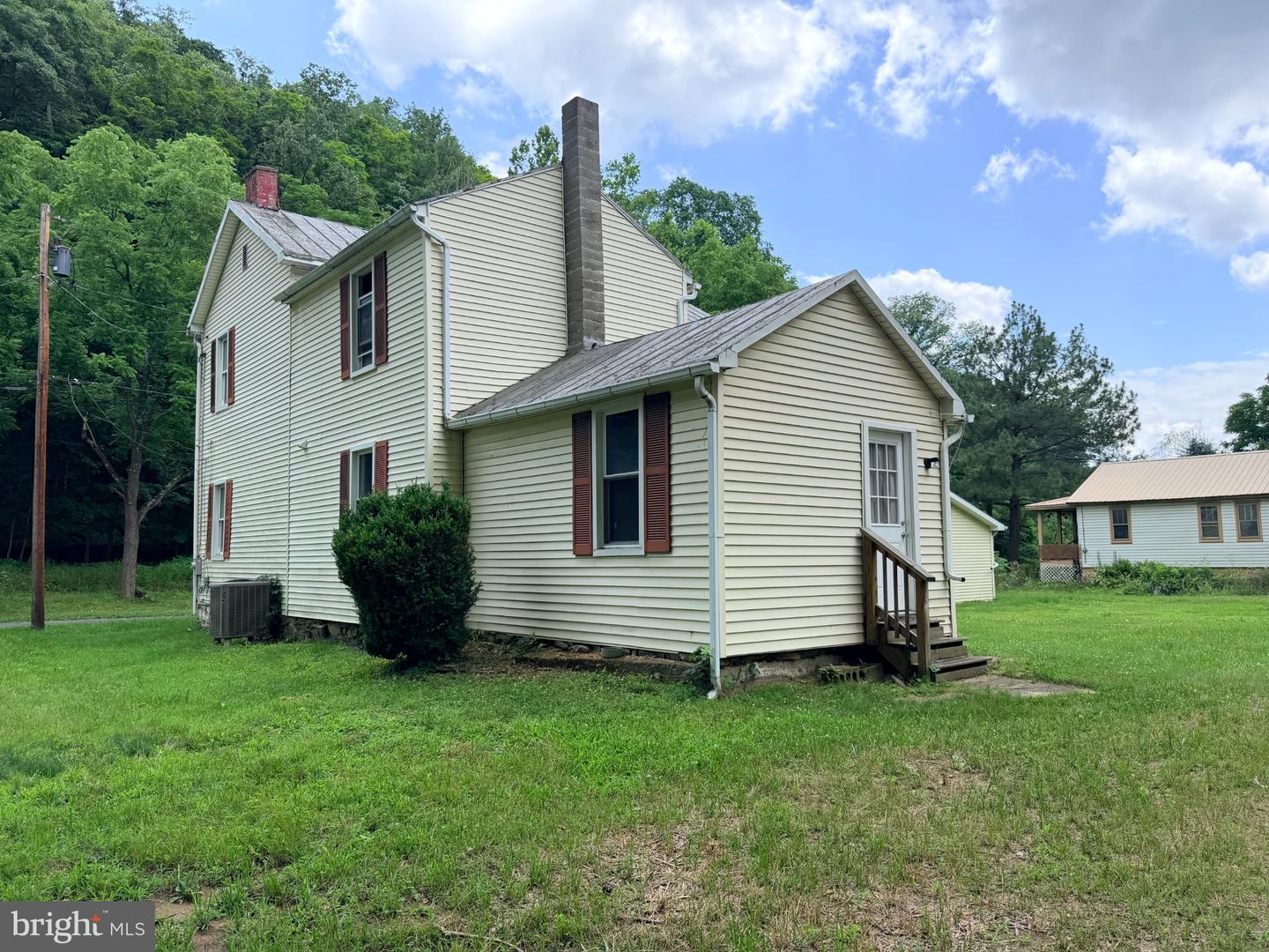 18705 Temperance Row Property Photo 18