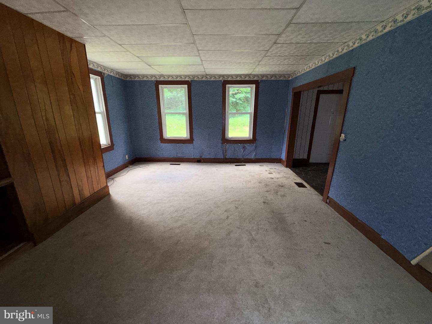 18705 Temperance Row Property Photo 33