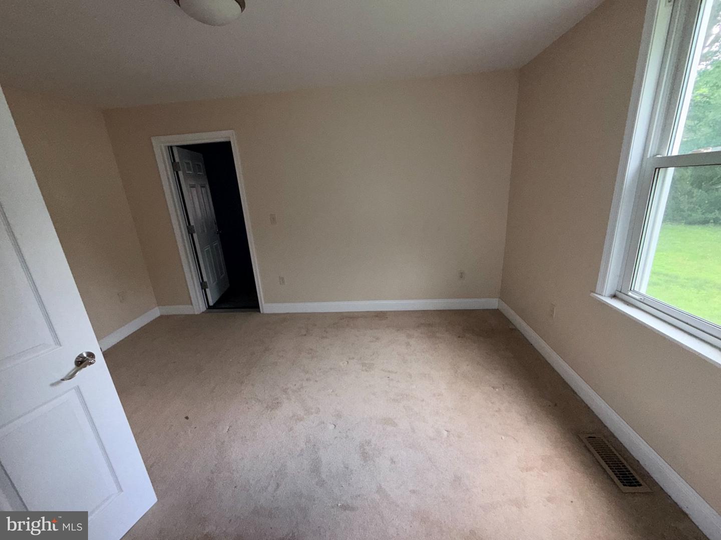 18705 Temperance Row Property Photo 46