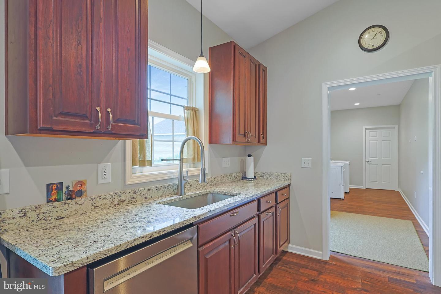 93 Candlewick Ct Property Photo 15