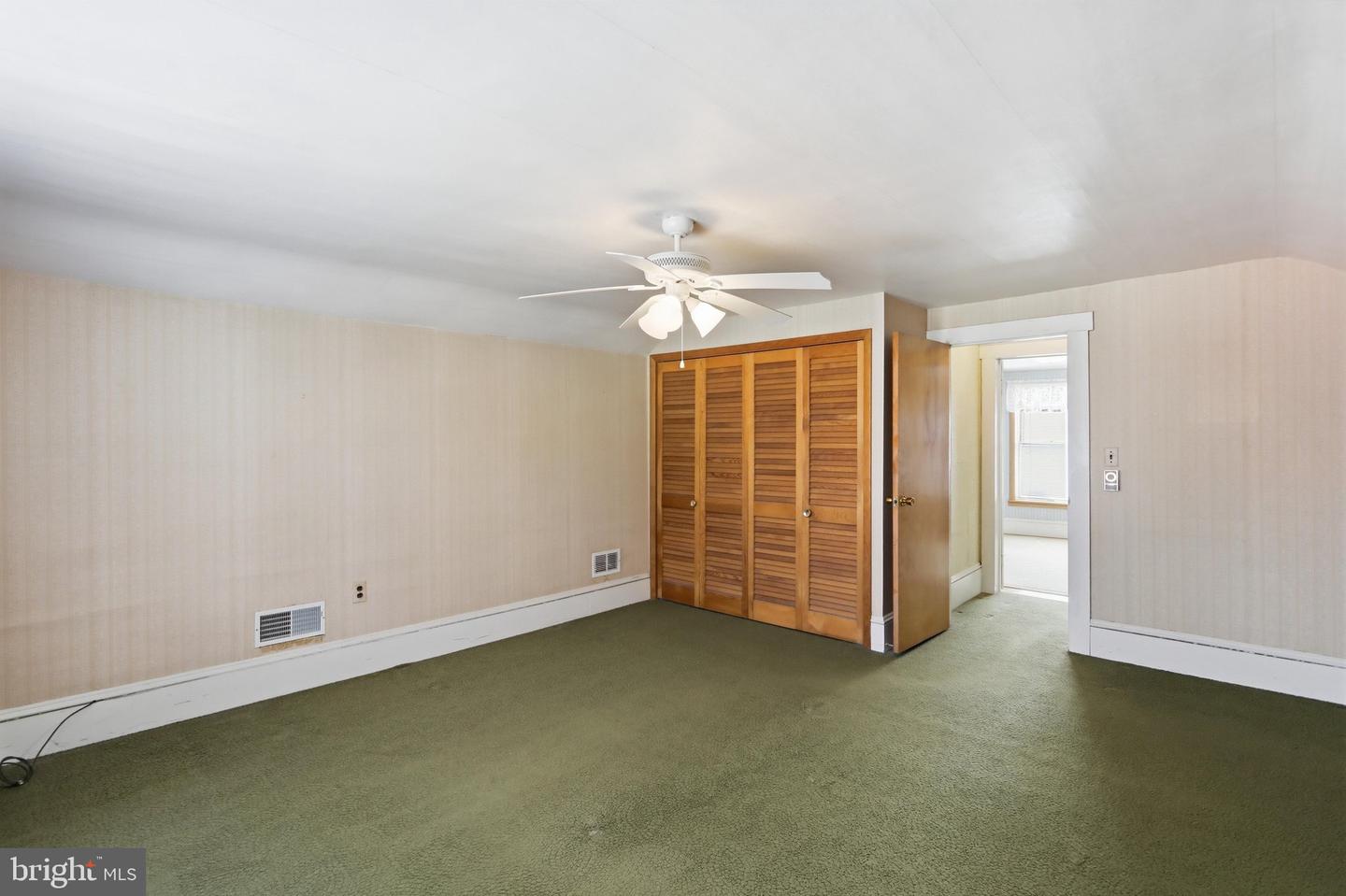 86 Oak St Property Photo 30