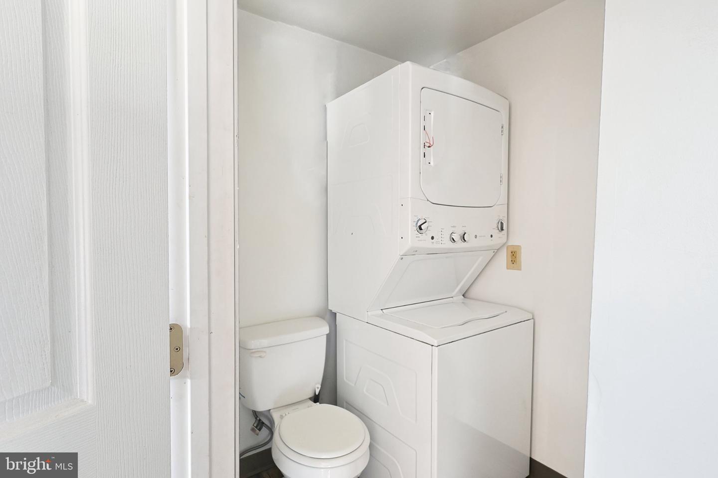 34 Maple St Property Photo 7