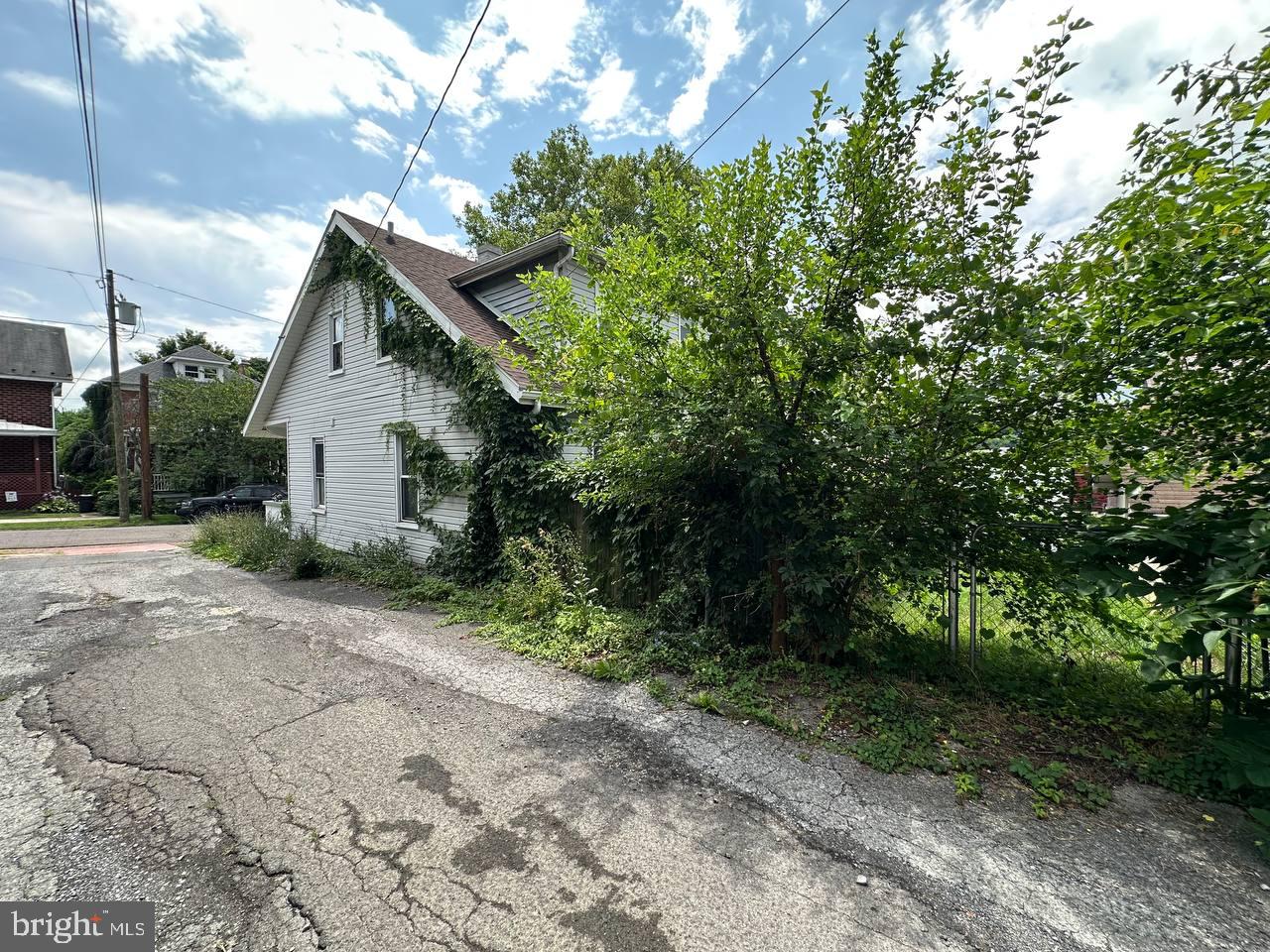 308 Franklin St Property Photo 12