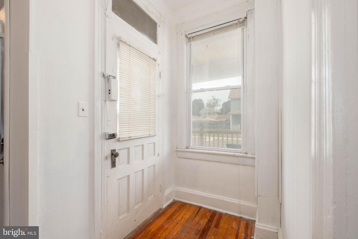 121 Humbird St Property Photo 9