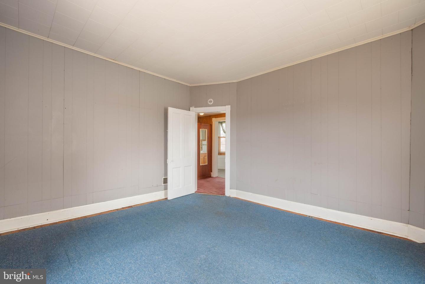 121 Humbird St Property Photo 36