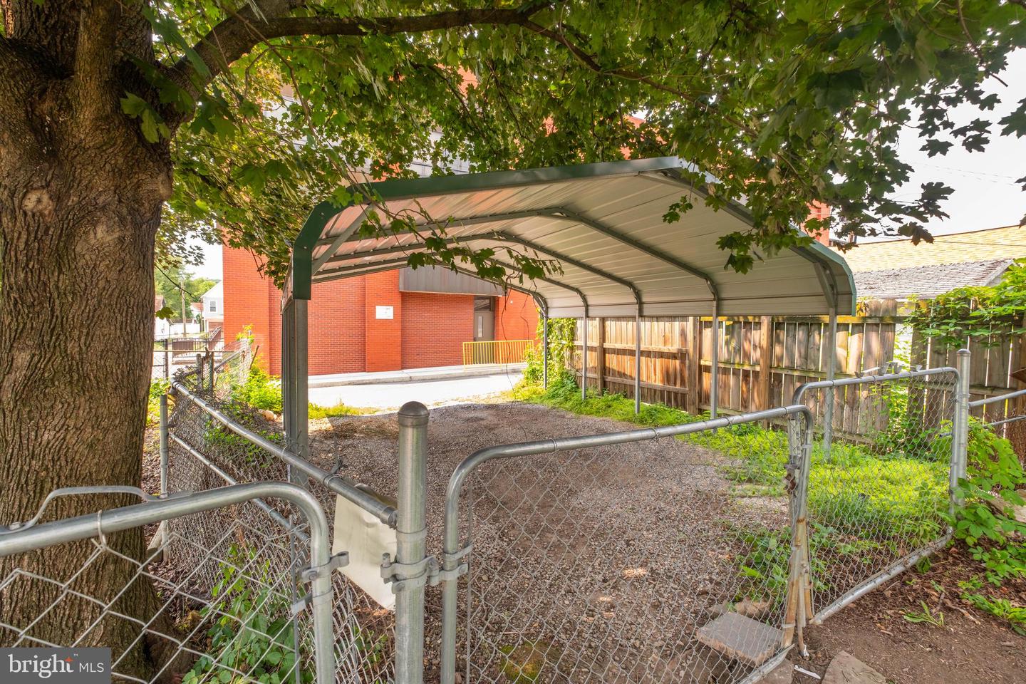 121 Humbird St Property Photo 45
