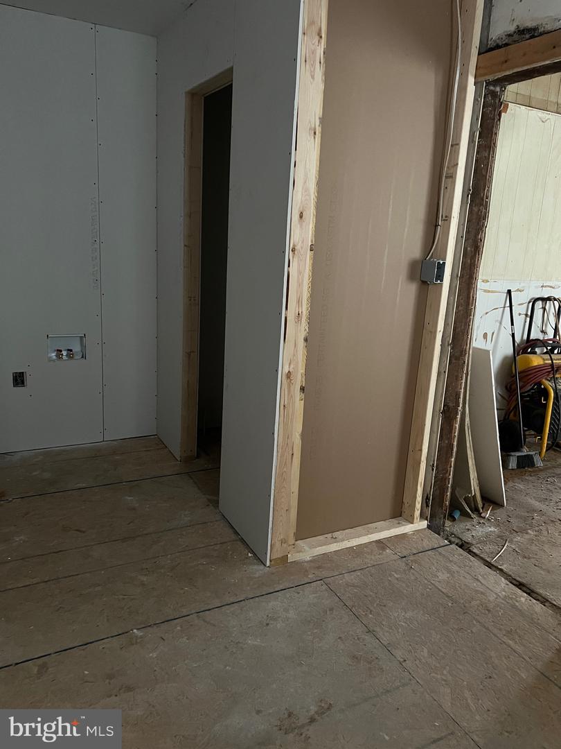 465 Baltimore Ave Property Photo 23