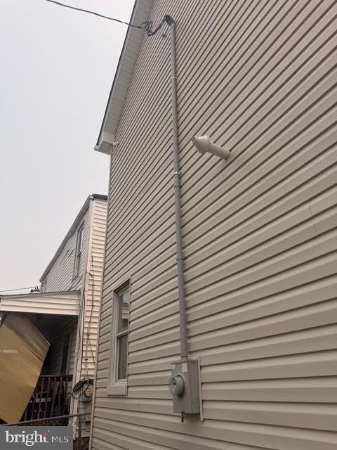 319 Grand Ave Property Photo 9