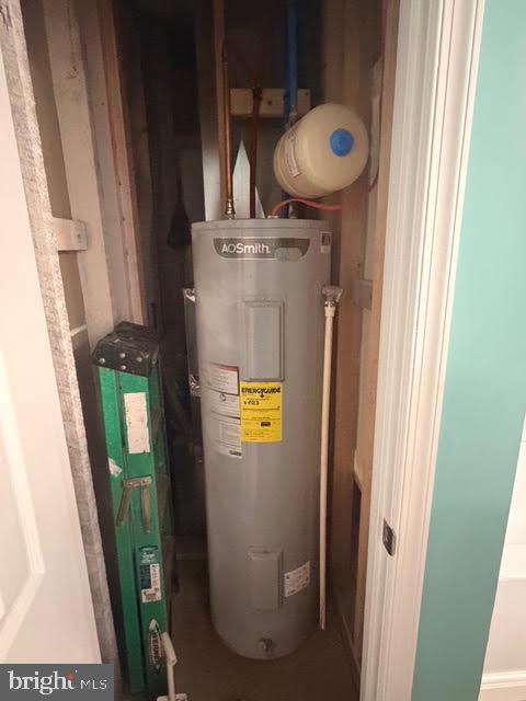 319 Grand Ave Property Photo 54