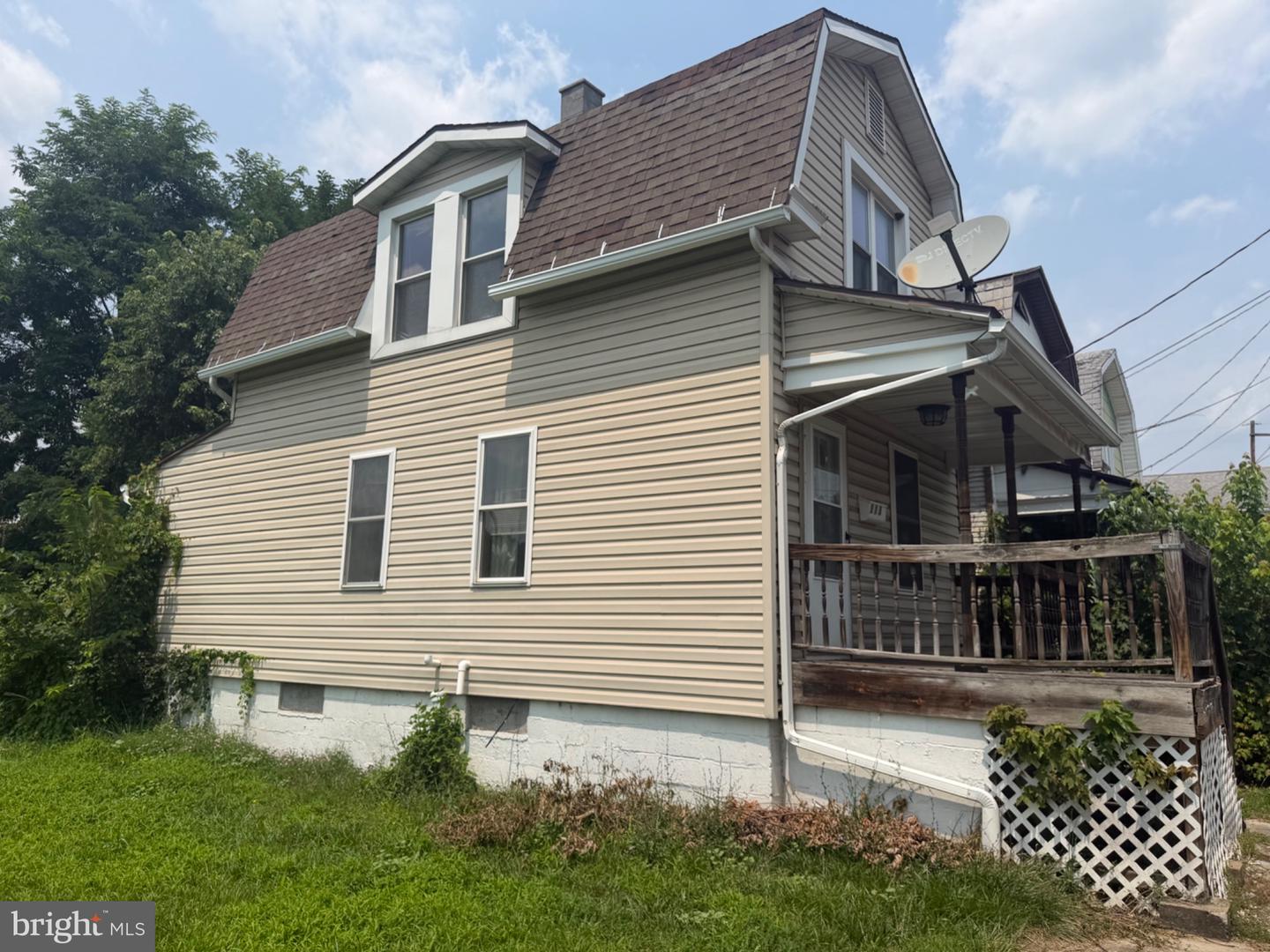313 S Cedar St Property Photo 14